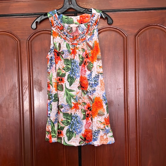 White Stag Tops - White Stag Floral Tank Top With Cute Braided Neckline Size Medium